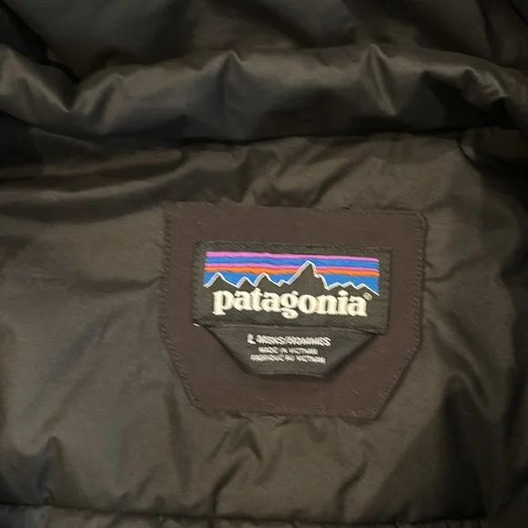 Patagonia Men's Insulated Quandary Jacket. Men’s Large. Black